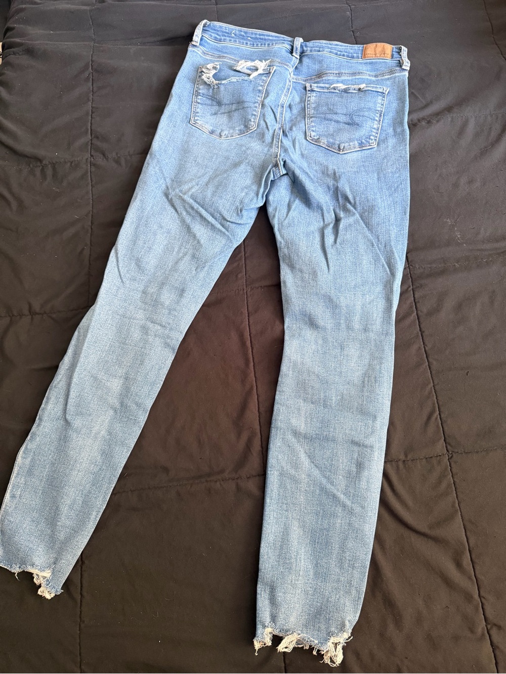 AEO Light Blue Distressed Women's Jeans - Picture 2 of 2
